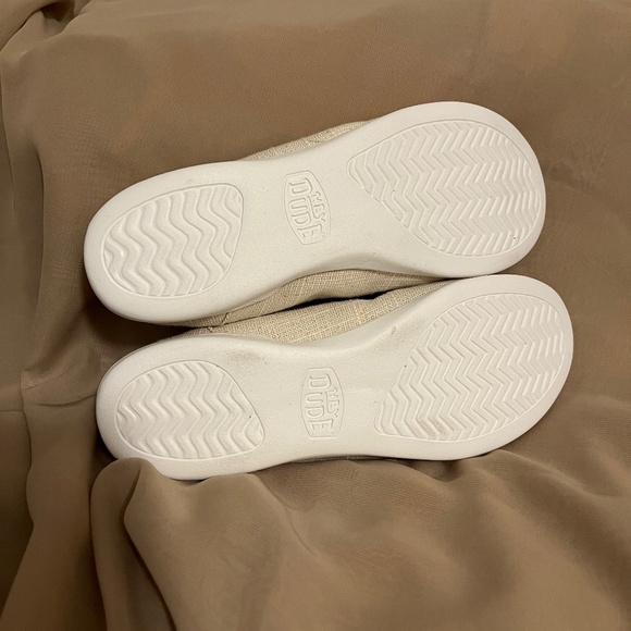 NWT Hey Dude Women’s Savannah Natural Gold Lightweight Slip-on Sneaker Size 7 - Picture 13 of 15